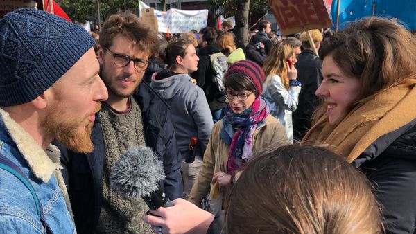 "Plus de postes, moins de compétition" : dans la manifestation du #5mars contre la LPPR